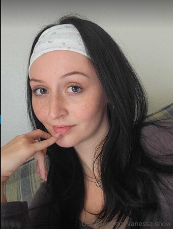 vanessa.snow