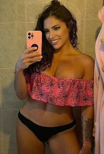 Vanessa Sofia / vanessaasofia Nude Leaks Photo 16