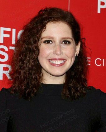 vanessabayer Nude Leaks Photo 6