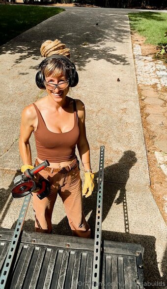 vanessabuilds Nude Leaks Photo 14