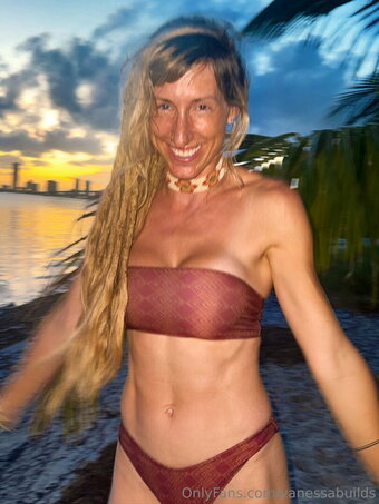 vanessabuilds Nude Leaks Photo 26