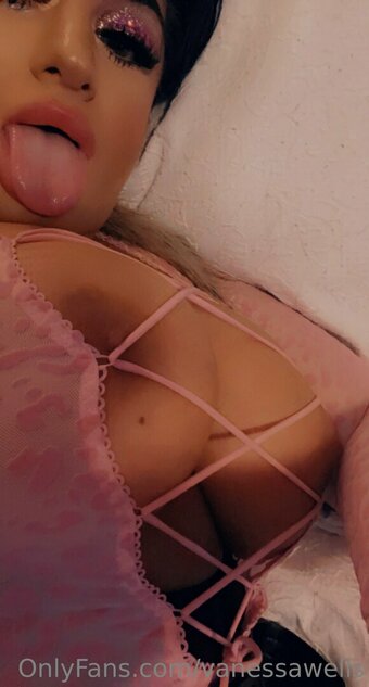 vanessawells Nude Leaks Photo 20