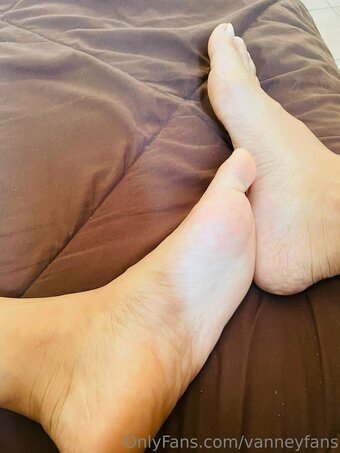 vanneyfans Nude Leaks Photo 2