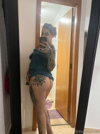 vanplive Nude Leaks Photo 22