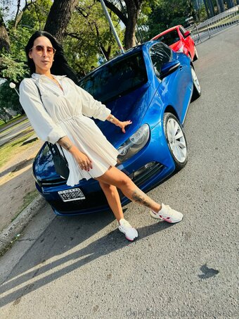 venusleone Nude Leaks Photo 13