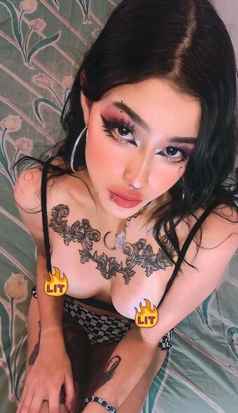 venuswhitee