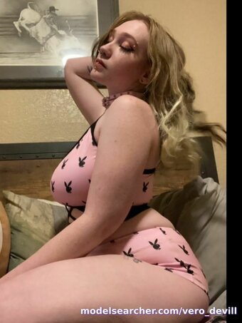 vero_the_devil / veer__the__devil Nude Leaks OnlyFans Photo 2