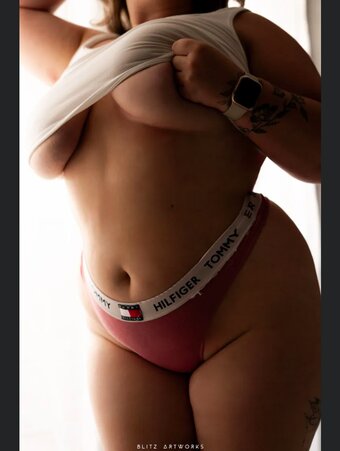 Vertlea Nude Leaks Photo 12