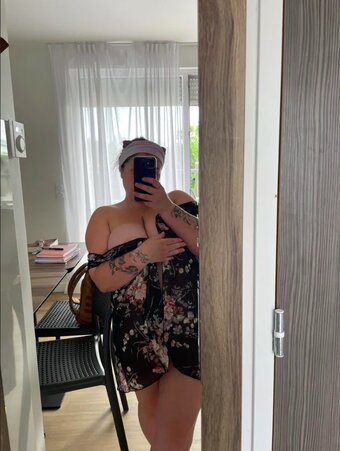 Vertlea Nude Leaks Photo 14