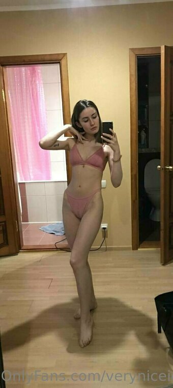 Veryniceice / Anna / Funnymaxbanny Nude Leaks OnlyFans Photo 2