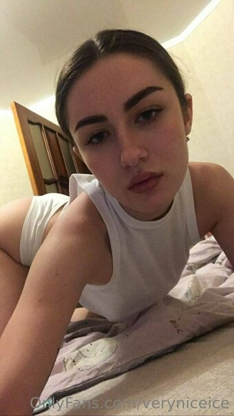 Veryniceice / Anna / Funnymaxbanny Nude Leaks OnlyFans Photo 10