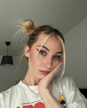 veylaneey / Veyla / veylaney Nude Leaks Photo 19