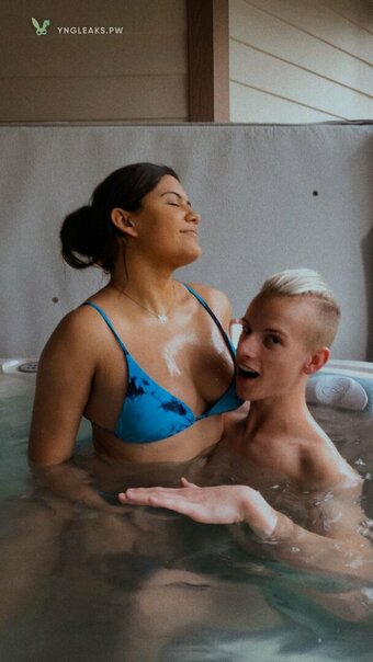 Vicky Escobar / vickyyescobarr Nude Leaks Photo 4
