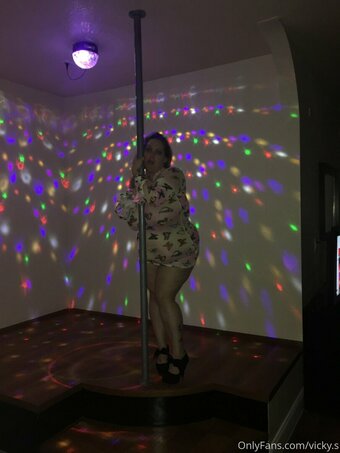 vicky.s Nude Leaks Photo 15