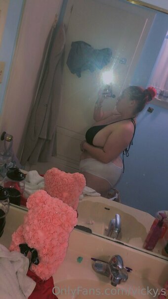 vicky.s Nude Leaks Photo 28