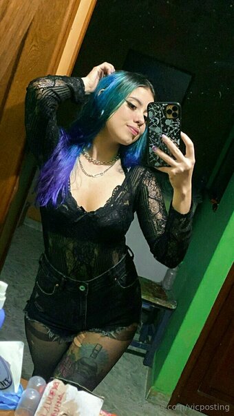 vicposting Nude Leaks Photo 5