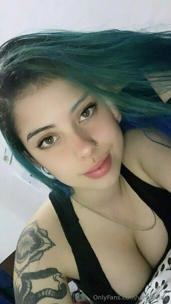 vicposting Nude Leaks Photo 8