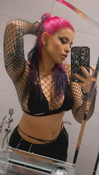 vicposting Nude Leaks Photo 24