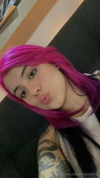 vicposting Nude Leaks Photo 28