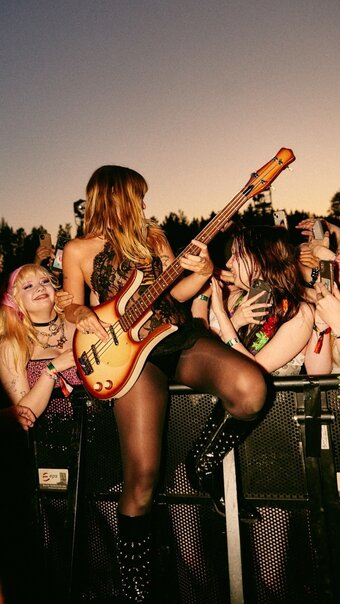 Victoria De Angelis / Victoria Nude Leaks Photo 7