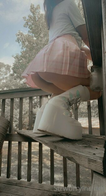 viinusflytrap Nude Leaks Photo 4