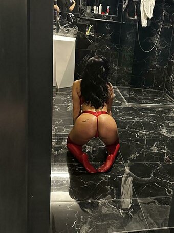 Vikivalory Nude Leaks Photo 15
