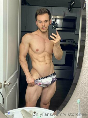 viktoronee Nude Leaks Photo 24