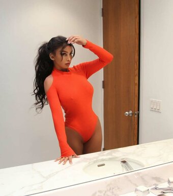 Vildane / vildanezeneli Nude Leaks Photo 11