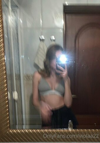 Violaa22