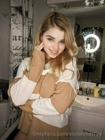 violetcherryy Nude Leaks Photo 29