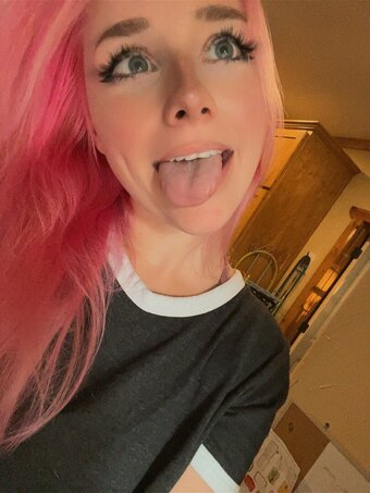 VIPeachy / vipeach / vipeachy_ Nude Leaks OnlyFans Photo 12