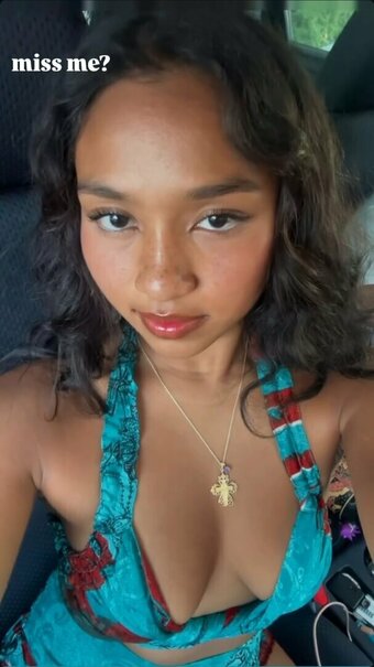 Visual Vixen / Julenia Cox / visualvix3n Nude Leaks Photo 26