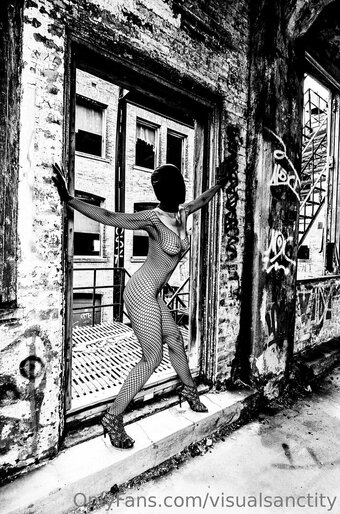 visualsanctity Nude Leaks Photo 9