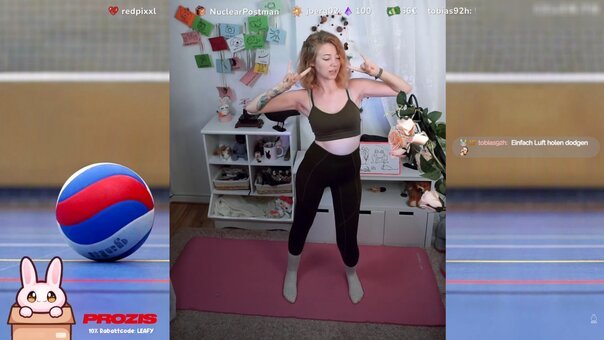 vleafnin / Littleloona Nude Leaks Photo 4