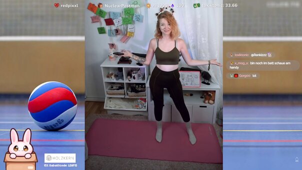 vleafnin / Littleloona Nude Leaks Photo 8