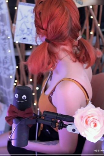 vleafnin / Littleloona Nude Leaks Photo 18