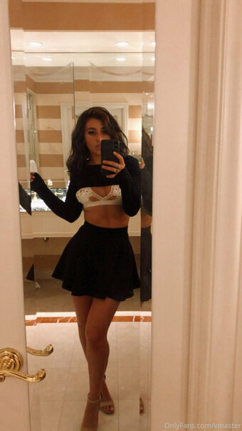 vmaster Nude Leaks Photo 17