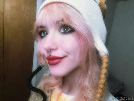 voidofvera Nude Leaks Photo 8