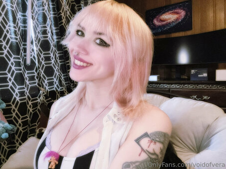 voidofvera Nude Leaks Photo 16