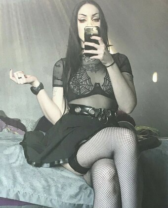 Voidvvitch / Toribiohazard Nude Leaks OnlyFans Photo 8