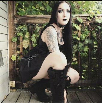 Voidvvitch / Toribiohazard Nude Leaks OnlyFans Photo 18