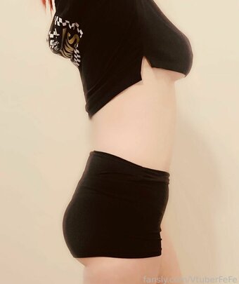 VtuberFefe / FeFe / covfefechan Nude Leaks Photo 13