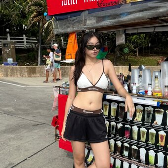 warisential / waris Nude Leaks Photo 1