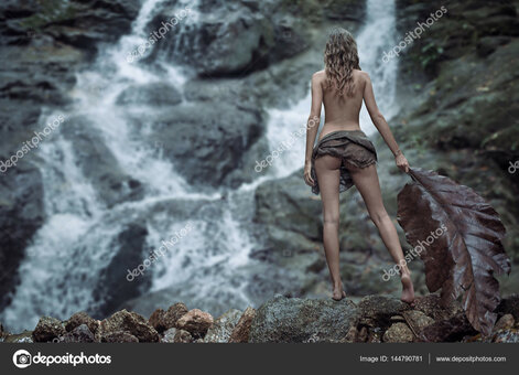 Waterfall Nude Leaks Photo 4