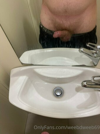 weebdweeb69 Nude Leaks Photo 2