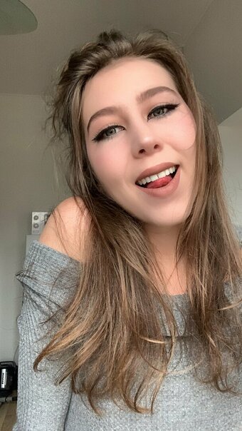 WeronikaAria / Just.Aria Nude Leaks OnlyFans Photo 1