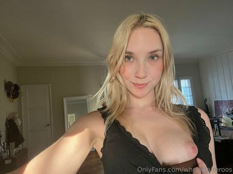 whoisclaireroos Nude Leaks Photo 22