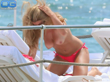 willerton Nude Leaks Photo 10