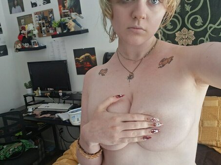 WindexNoises / _stayinurlaine_ / favicon.ico / https: / stayinur1aine / stayinyourlaine Nude Leaks OnlyFans Photo 23