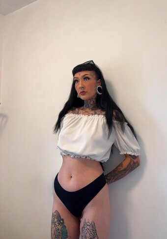 Wolfproblems / PorschePuppyy / https: / wolf_problems Nude Leaks OnlyFans Photo 1